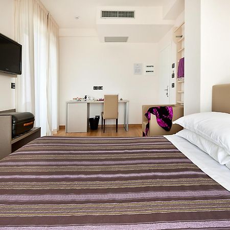 Hotel Sporting San Benedetto del Tronto Szoba fotó