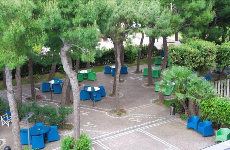 Hotel Sporting San Benedetto del Tronto Kültér fotó