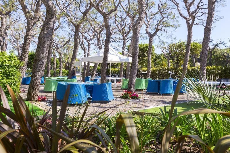 Hotel Sporting San Benedetto del Tronto Kültér fotó