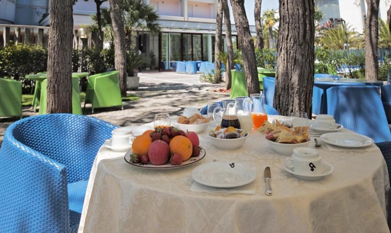 Hotel Sporting San Benedetto del Tronto Kültér fotó