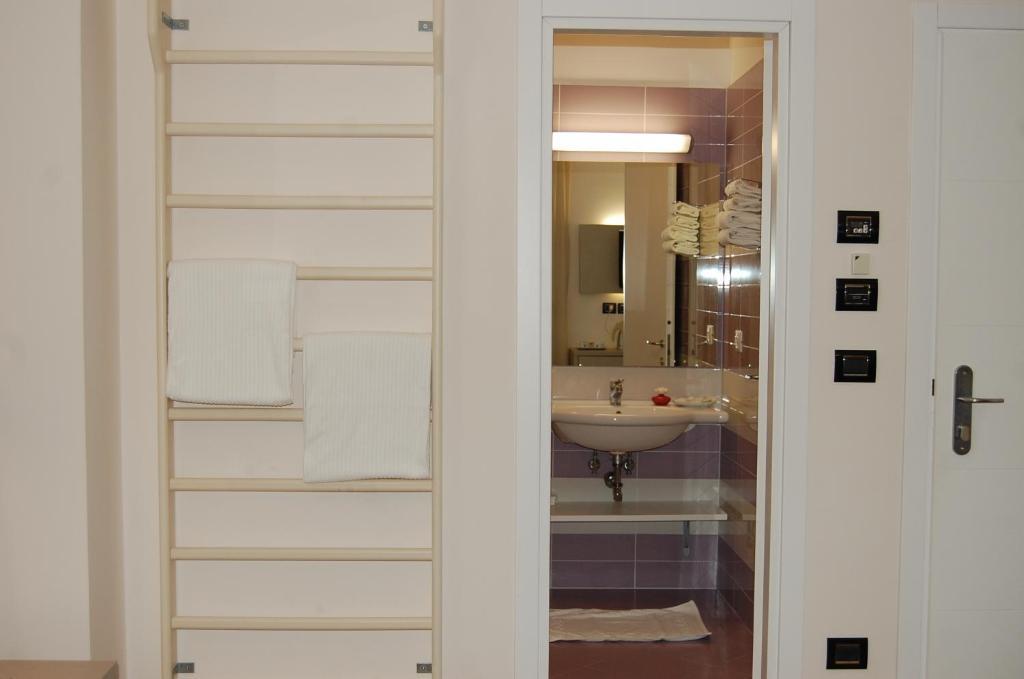 Hotel Sporting San Benedetto del Tronto Kültér fotó
